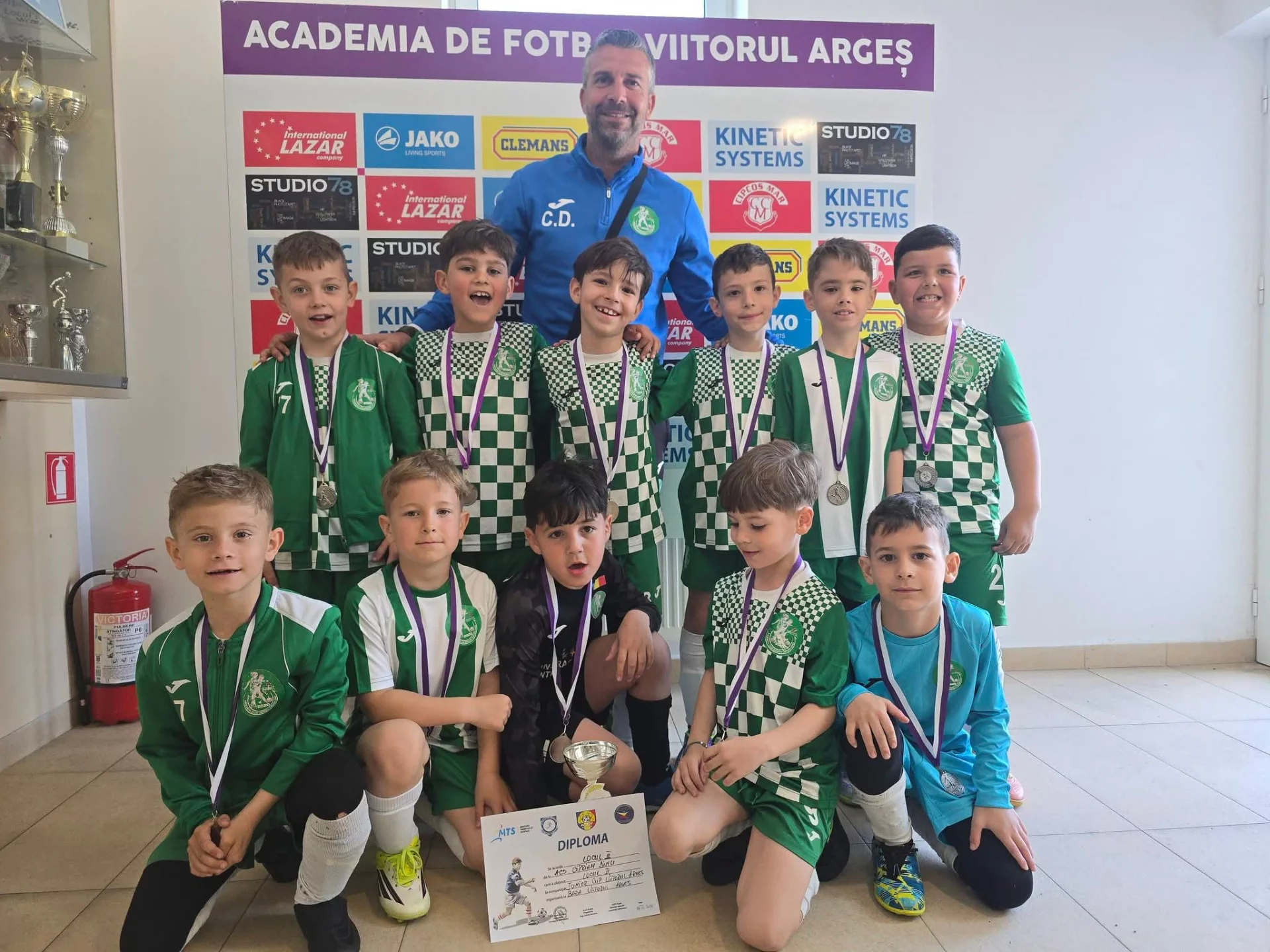 Album Turneu Junior Cup Viitorul Arges